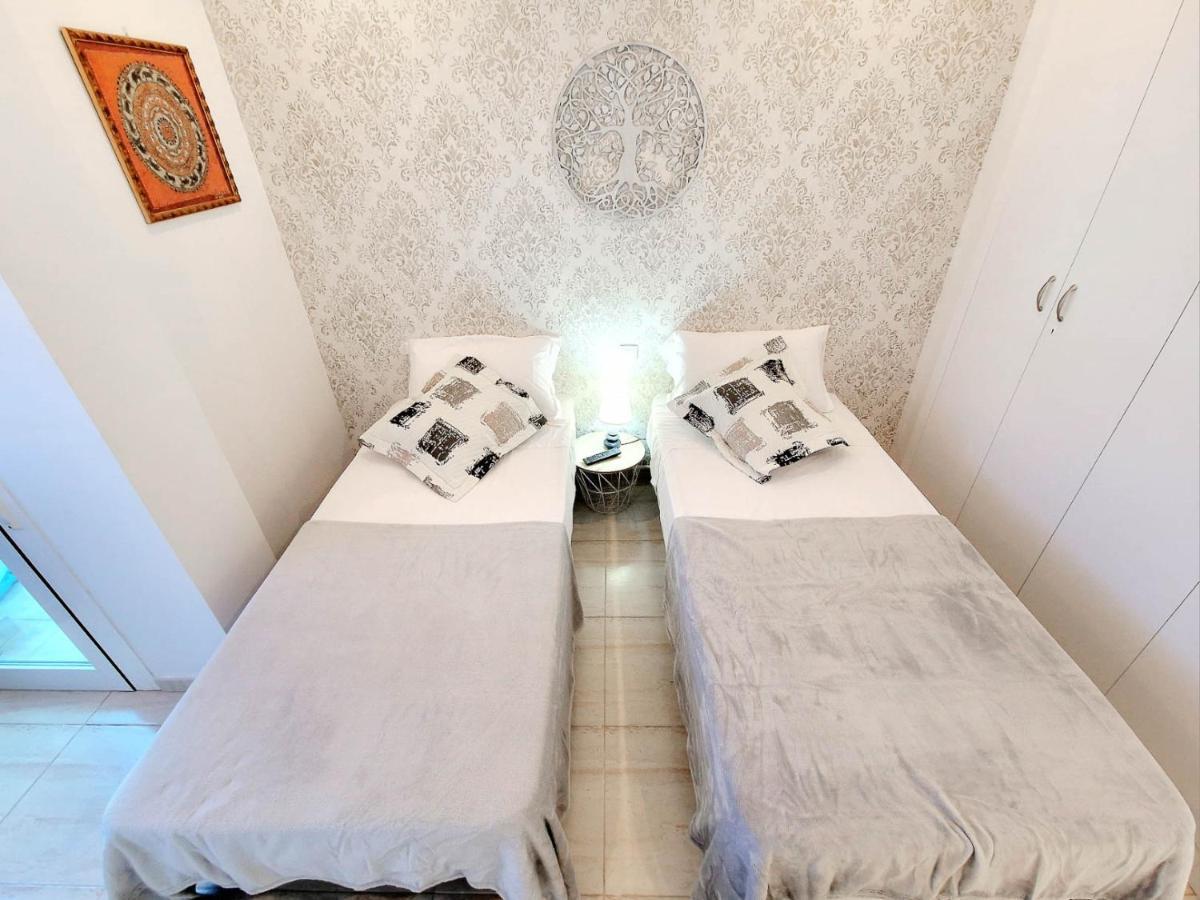 Sea Point Holiday House Apartment San Miguel de Abona Bagian luar foto